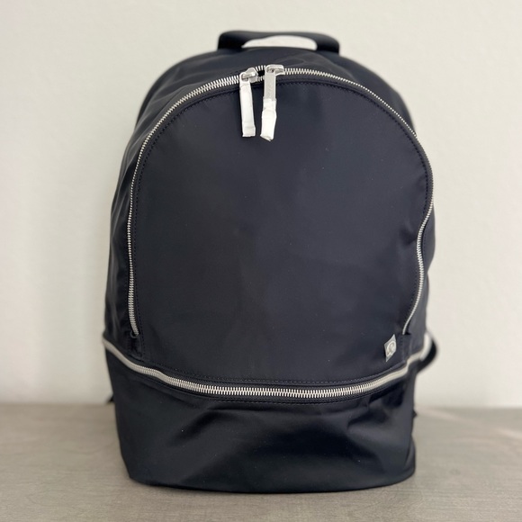 Lululemon City Adventurer Backpack 21L in black - Picture 1 of 9